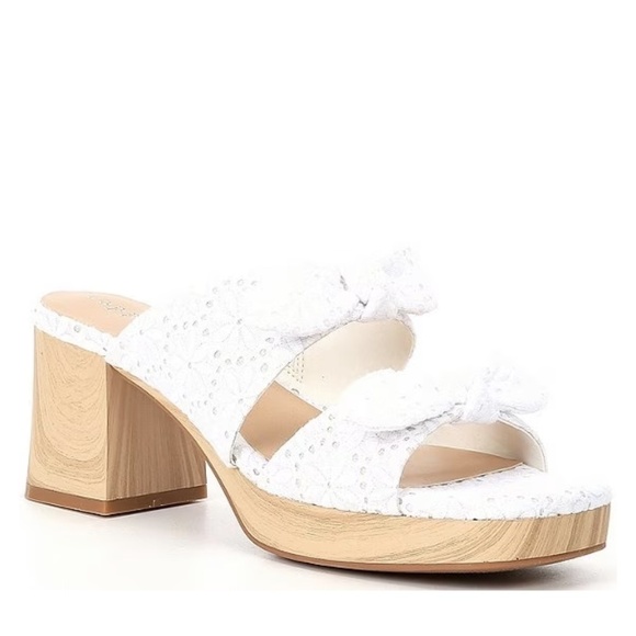 NEW Copper Key Blooming Eyelet Double Bow Platform Sandals - Picture 1 of 1